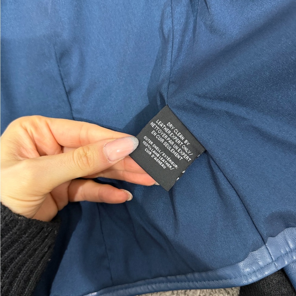 LAMARQUE Women's Classic Blue Leather Jacket - Picture 3 of 6